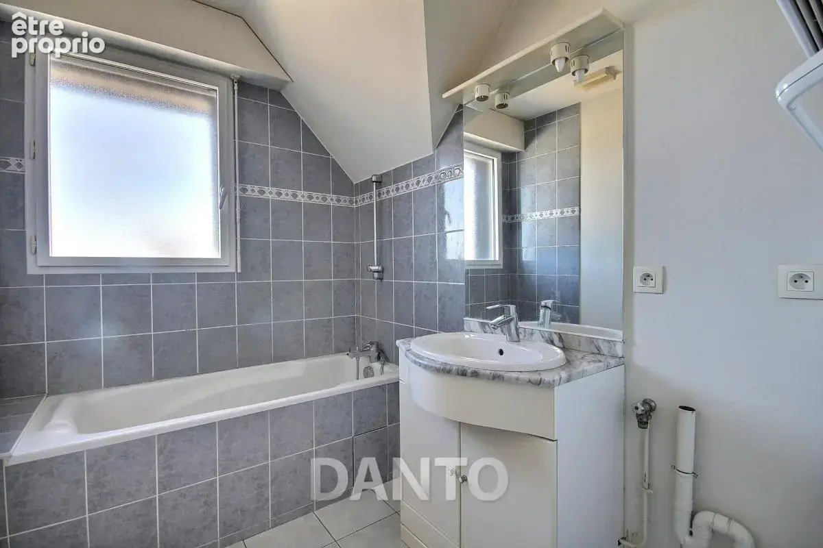 Appartement T2 en duplex proche du centre-ville - photo 8