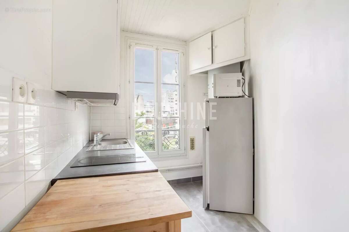 Appartement à PARIS-14E