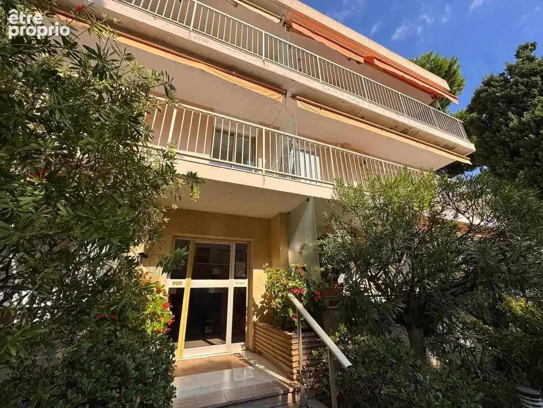 Cannes basse Californie, 3 p à rafraichir cave et garage - photo 4
