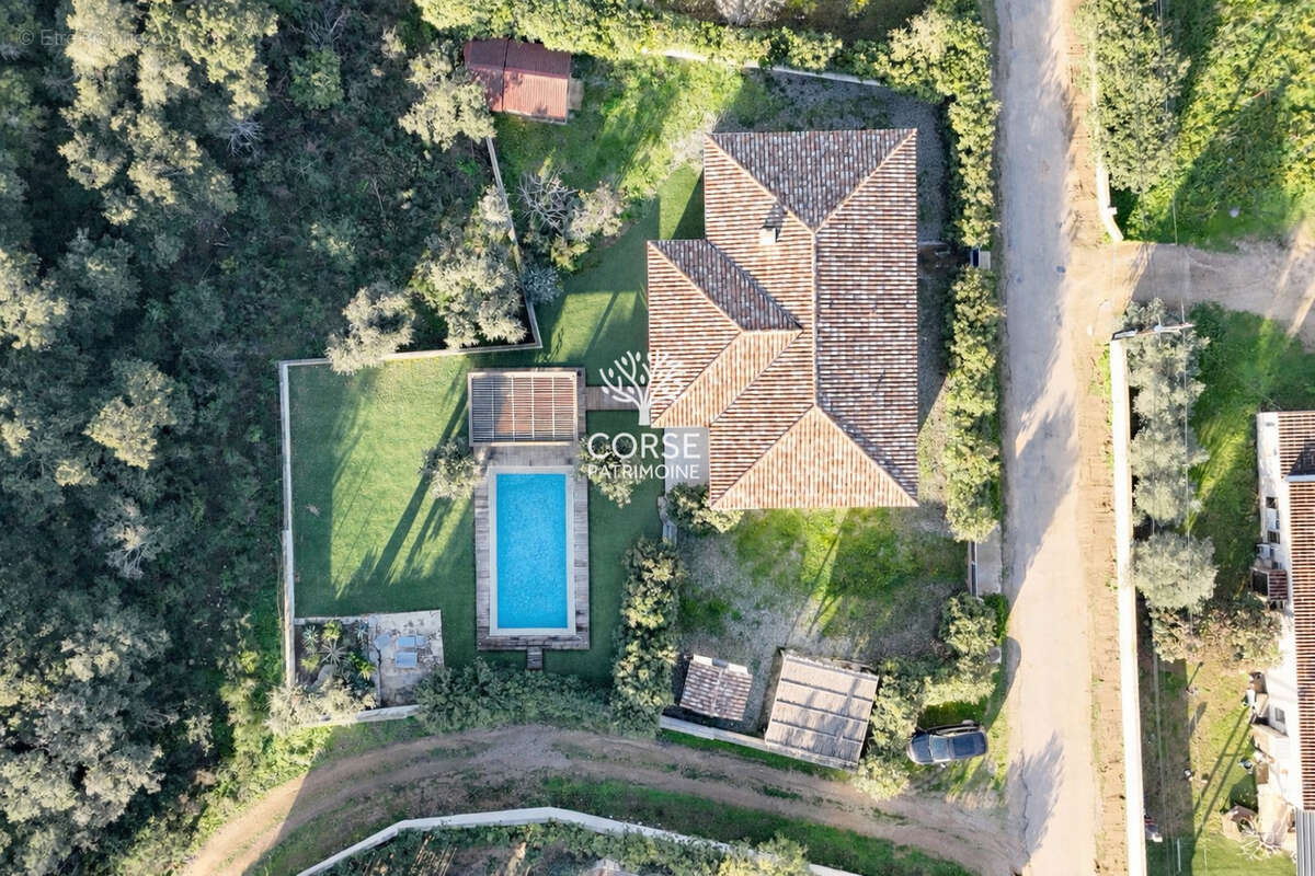 Maison à PORTO-VECCHIO