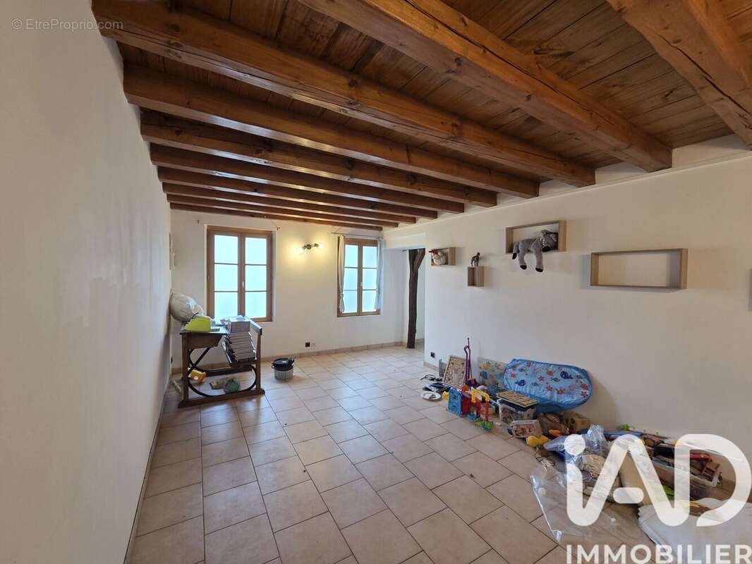 Maison 161 m² à Rilly-Sainte-Syre  - photo 4