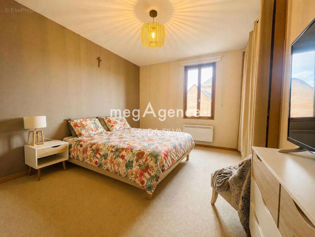 Maison 4 pièces de 150m2 - photo 7
