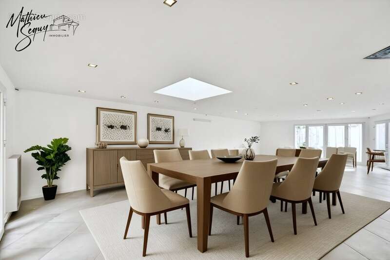 Maison à SAINT-GENIS-LAVAL