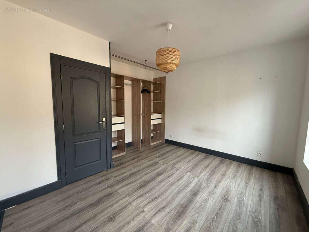 Maison à NOYERS-PONT-MAUGIS