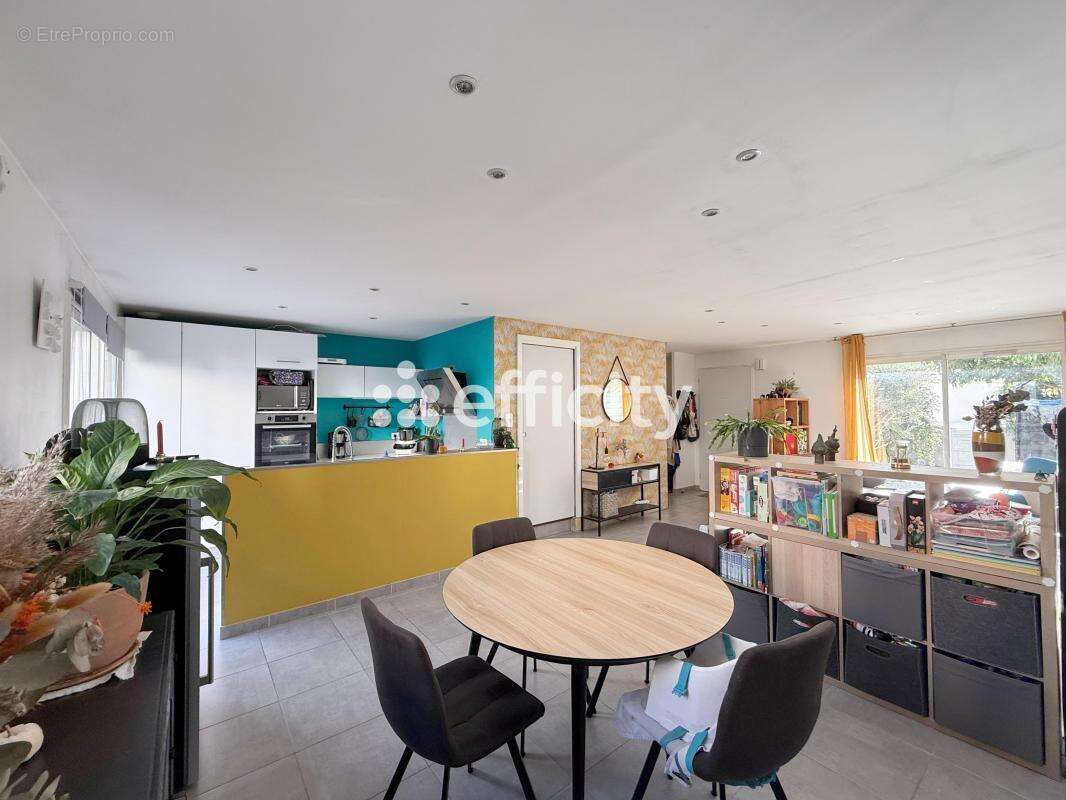 Maison à MONTARNAUD