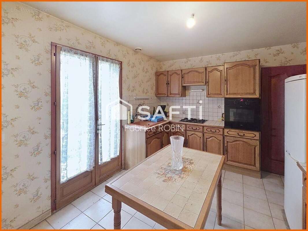 Photo 3 - Maison à SAINT-JULIEN-LES-VILLAS