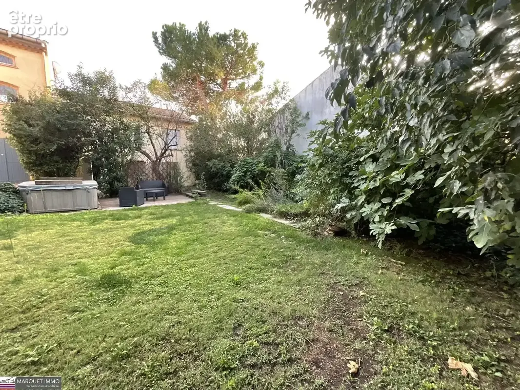 Une opportunité rare sur Béziers - Font-Neuve !!! Cette agréable villa T3 de plain-pied offrant 60 m² habitables, construite en  - photo 4