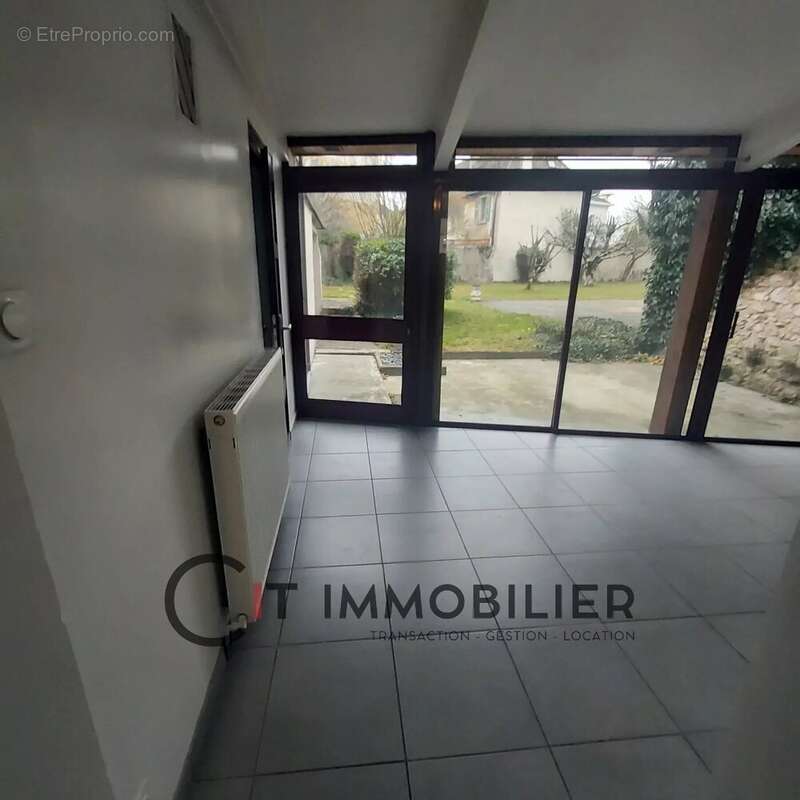 Maison à MORESTEL