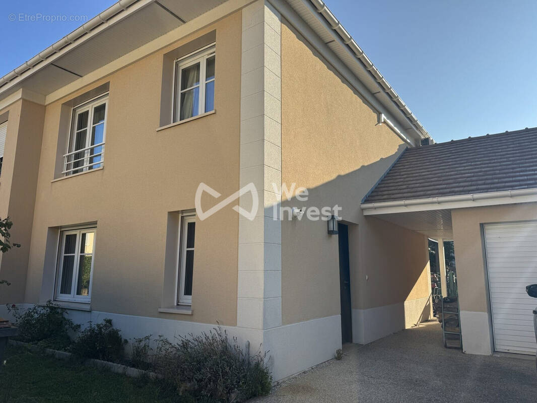 Maison à VILLENOY