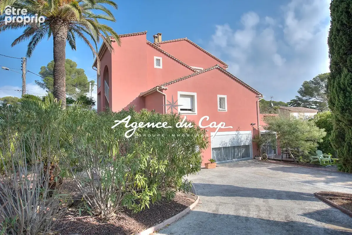 Saint raphael, a pied mer et commerces  appartement rdj 104 m2 + 64 m2, 2/ 3 chambres - photo 12