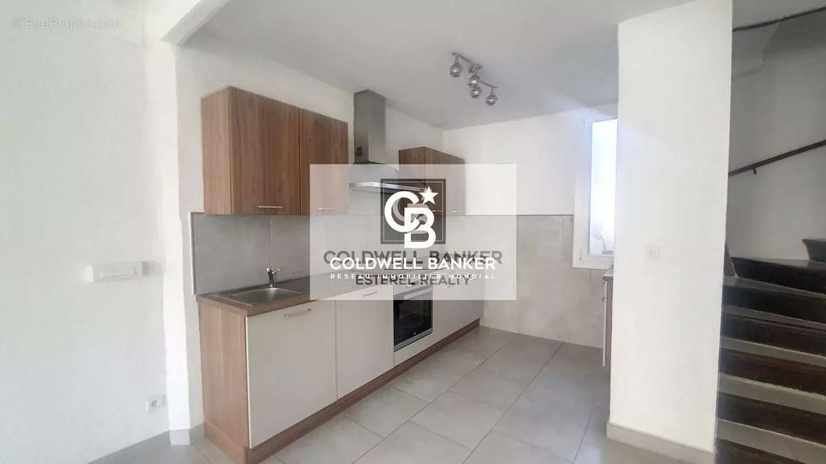Appartement à FREJUS