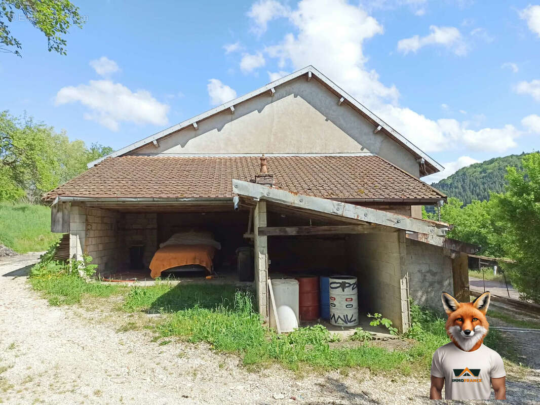 Maison à SCEY-MAISIERES