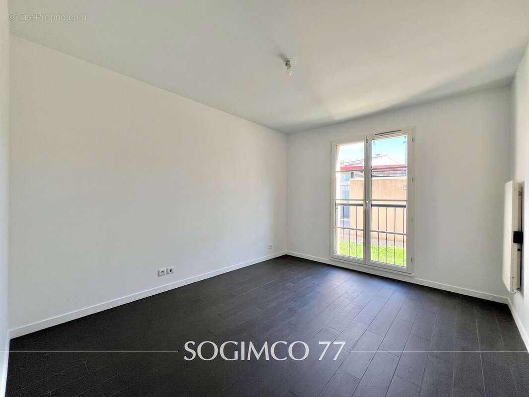 Appartement à VAIRES-SUR-MARNE