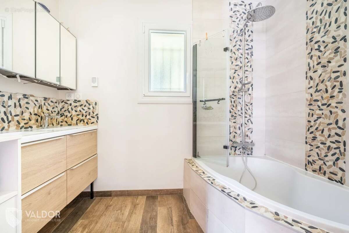 Maison à FONTAINES-SUR-SAONE