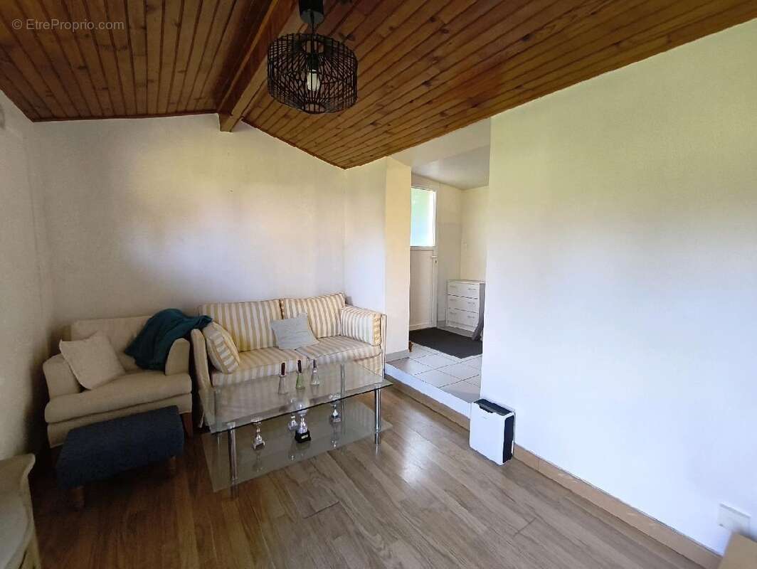 Maison à NESLES-LA-VALLEE