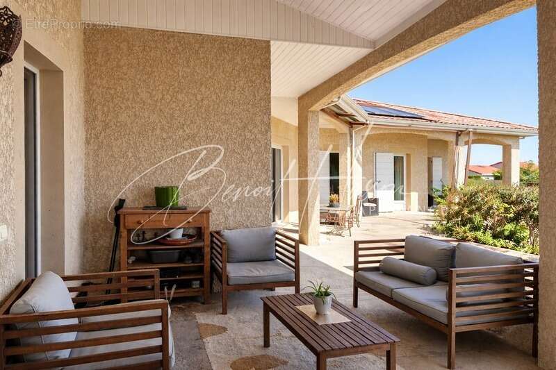 Maison T5 de 175m² sur terrain de 2500m² - photo 4