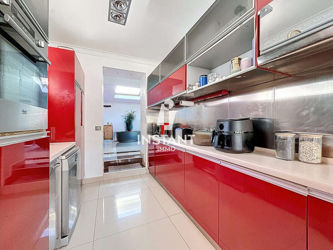 Maison à LE PERREUX-SUR-MARNE