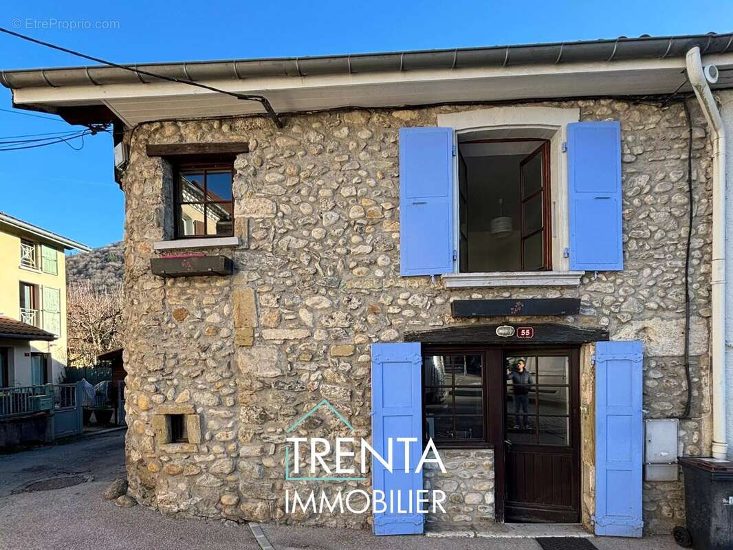 Maison à CHIRENS