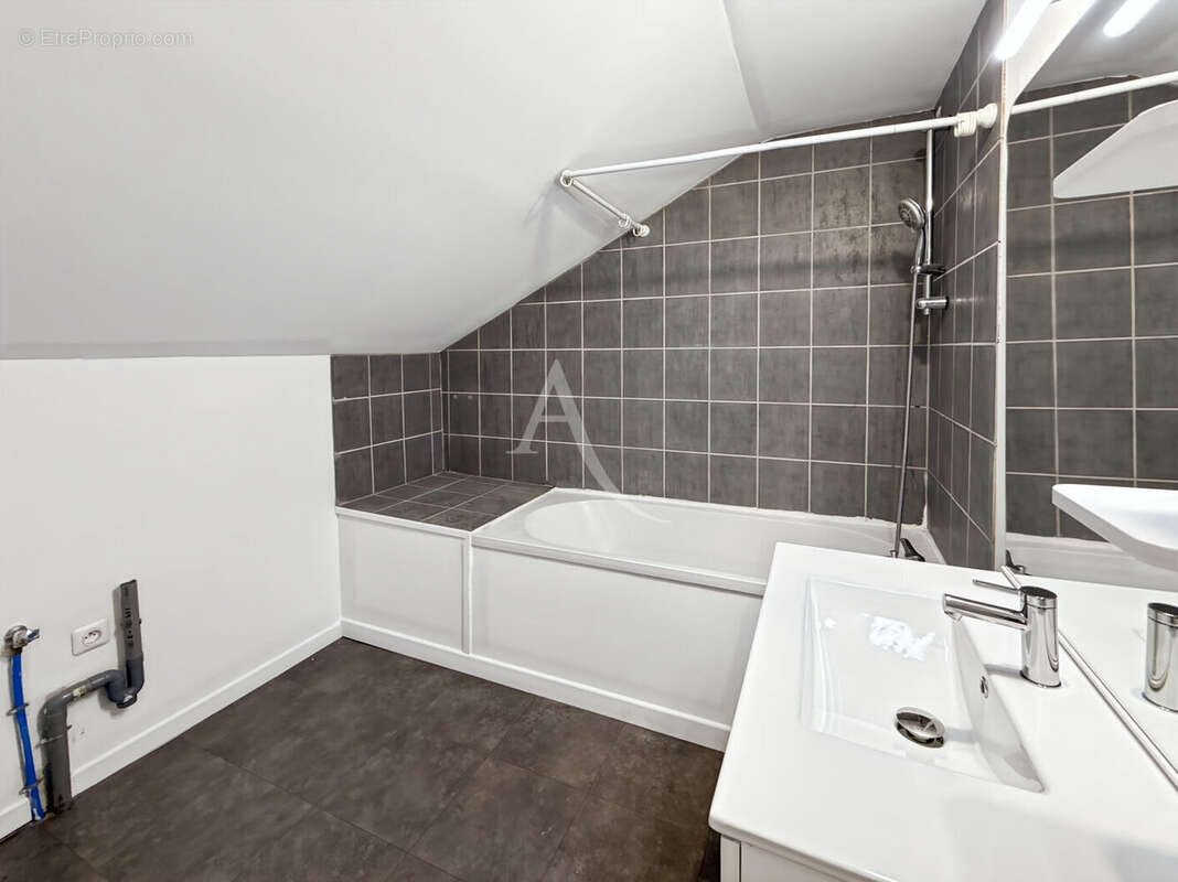 Etrepagny proche centre ville - photo 9