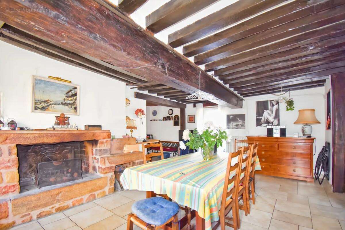 Maison à SAINT-DENIS-D'AUTHOU