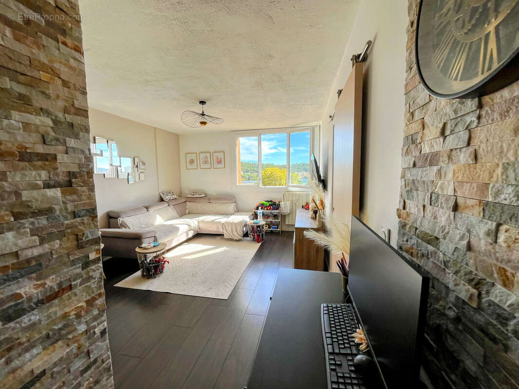 Appartement à LA VALETTE-DU-VAR