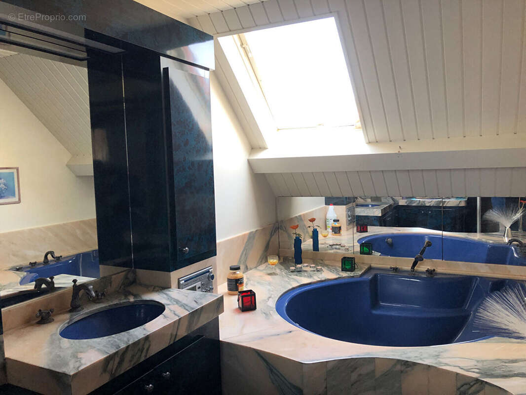 Appartement à BUC
