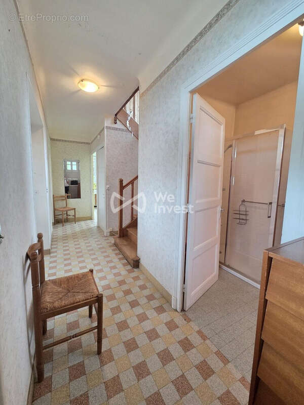 Maison à AVALLON