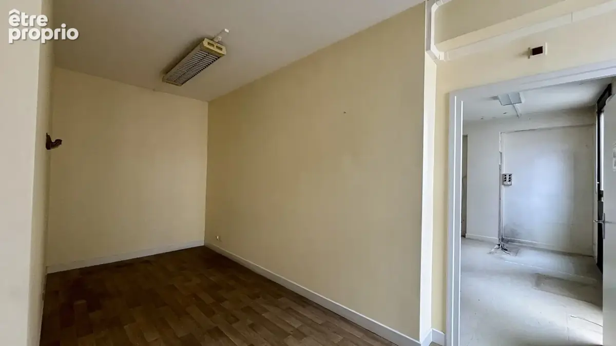 Ensemble immobilier de 200 m² / Fort potentiel de transformation / Quartier thermal de Vichy - photo 11
