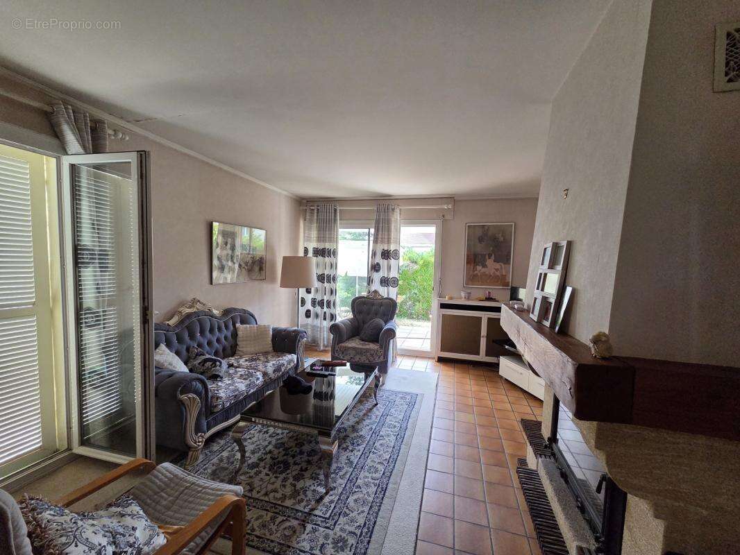 Agréable maison coeur village avec de beaux volumes - photo 10