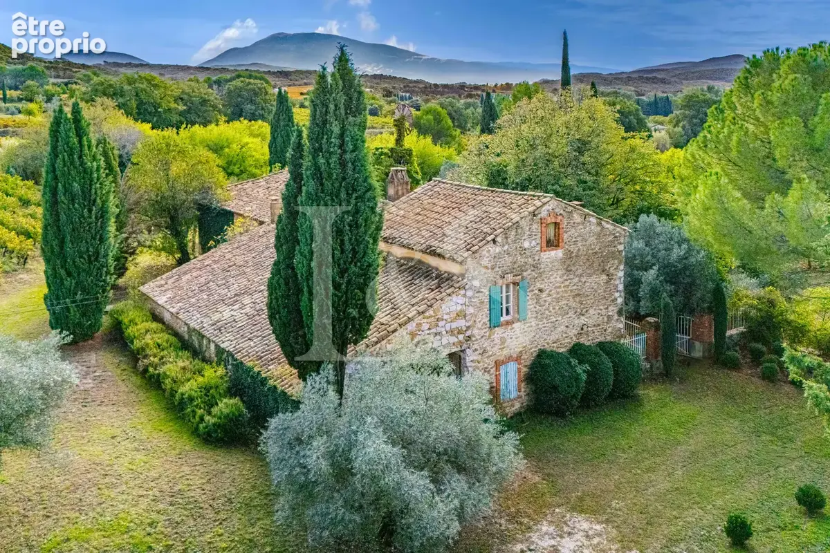 Ferme provençale du XVIIIᵉ siècle   Vue Mont Ventoux   6 100 m2 de terrain - photo 1