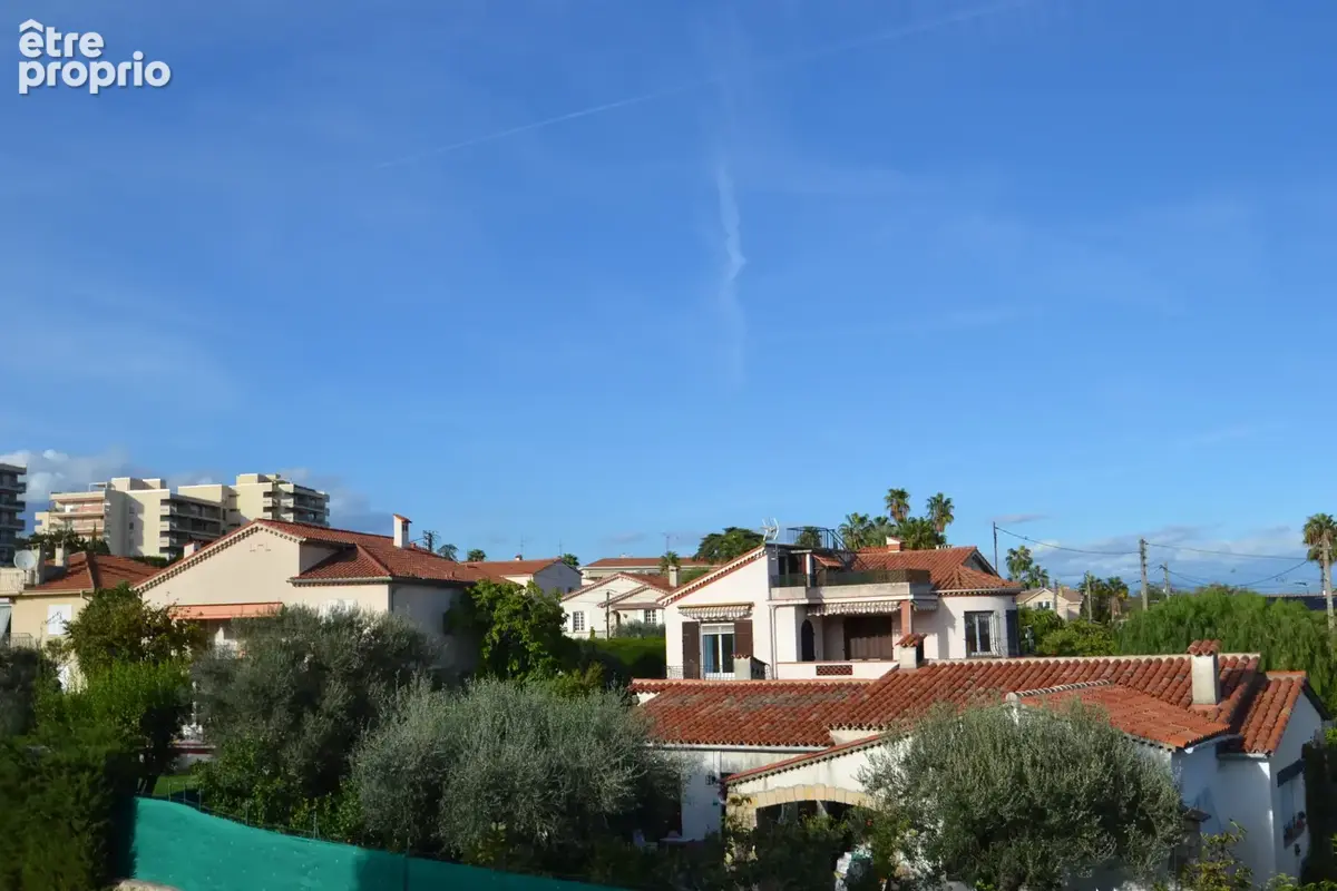Juan les pins exclusivite 2 pieces cave parking en viager occupe 2 personnes - photo 2