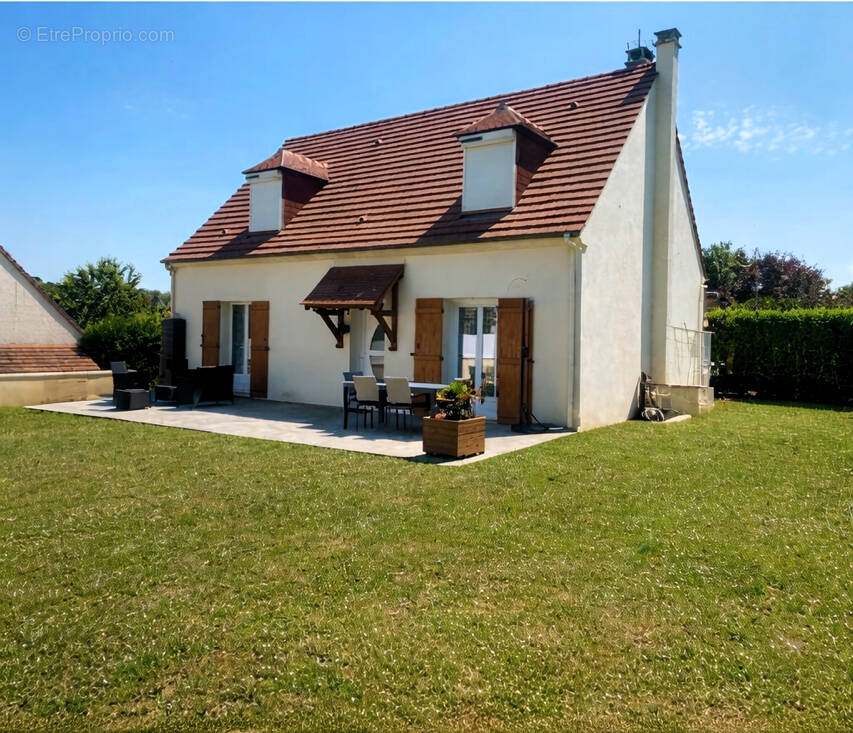 Maison à CIRES-LES-MELLO