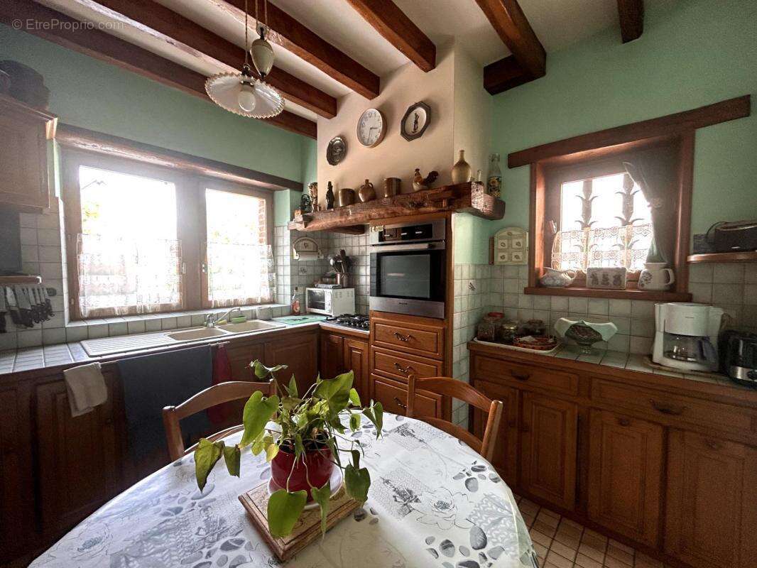 Maison à SELLES-SAINT-DENIS