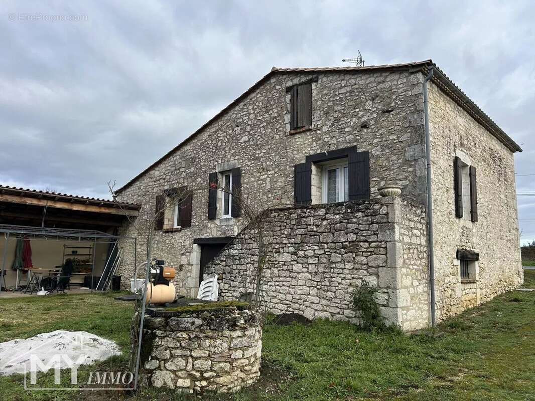 Maison à MONESTIER