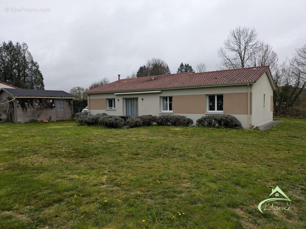Maison à THOURON