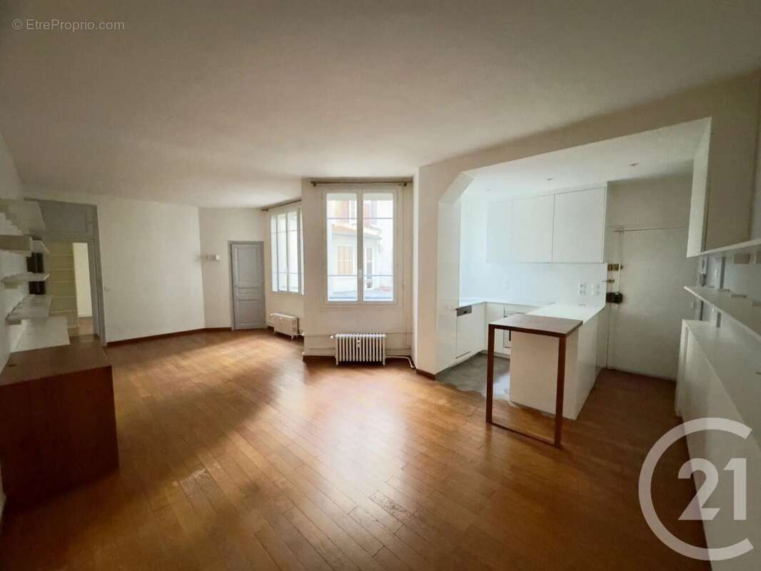 Appartement à PARIS-15E