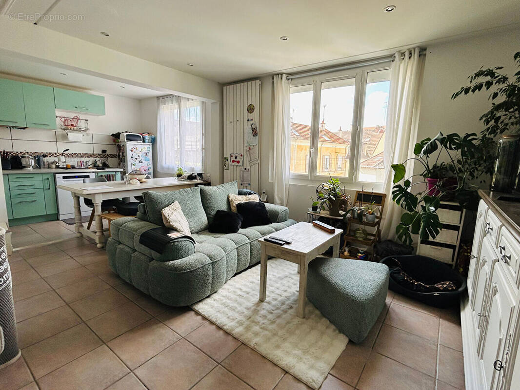 Appartement à LA FERTE-SOUS-JOUARRE