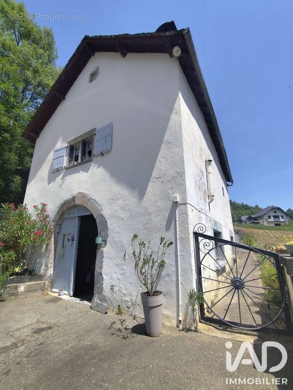 Photo 1 - Maison à OSSE-EN-ASPE