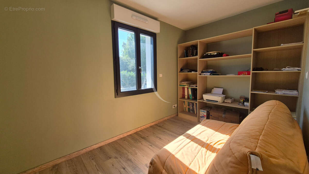 Maison à CORME-ROYAL