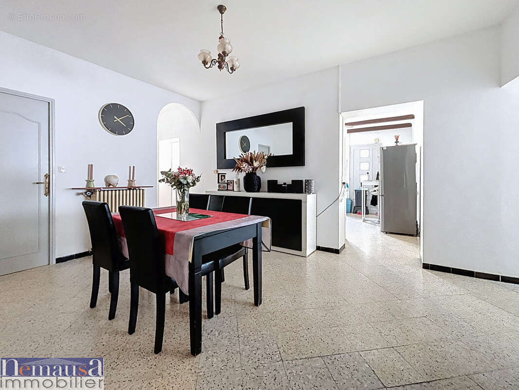 Maison à NIMES