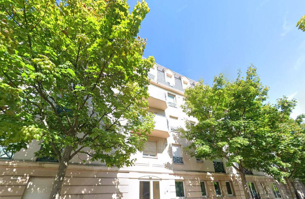 Appartement à HOUILLES
