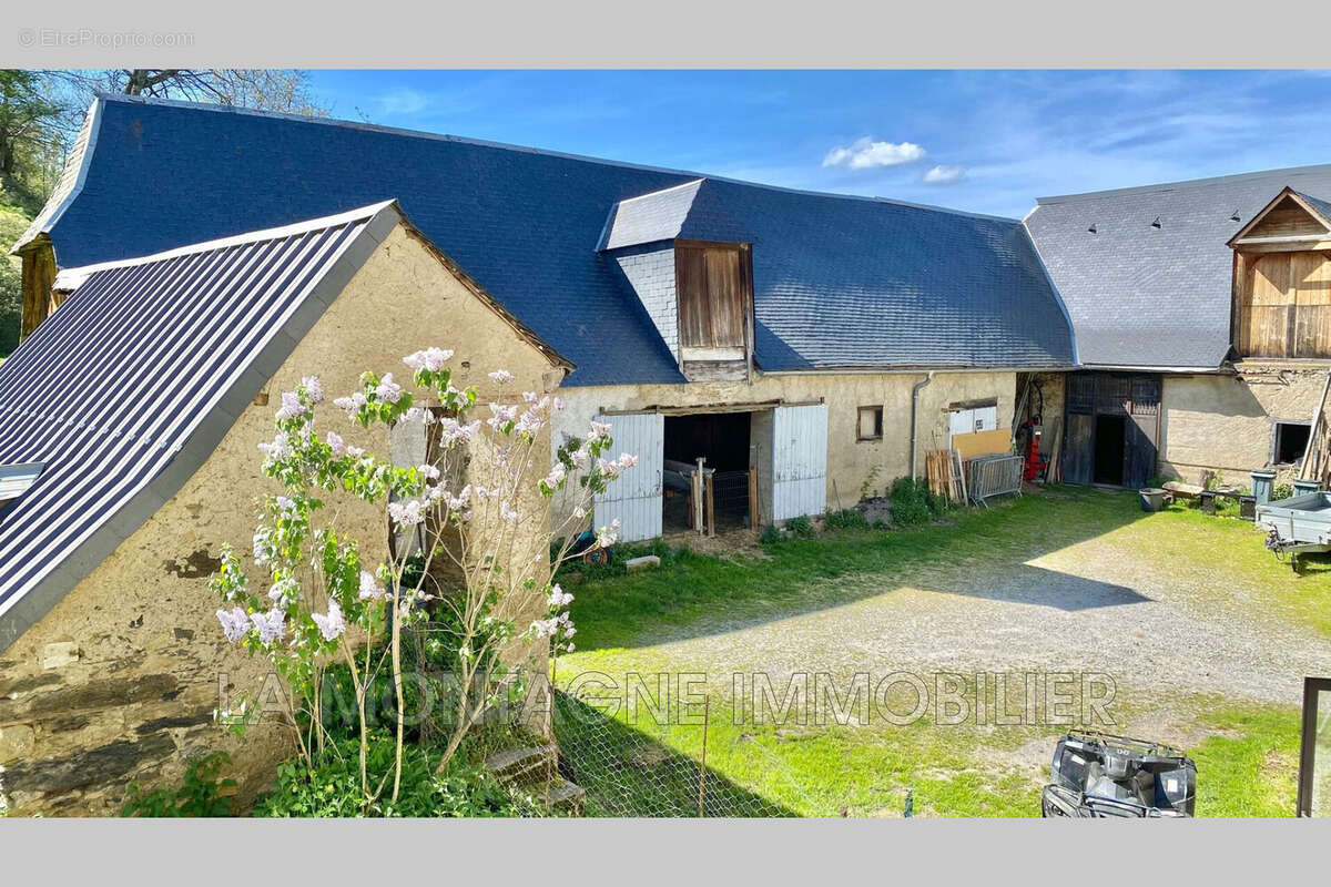 Maison à LES ANGLES