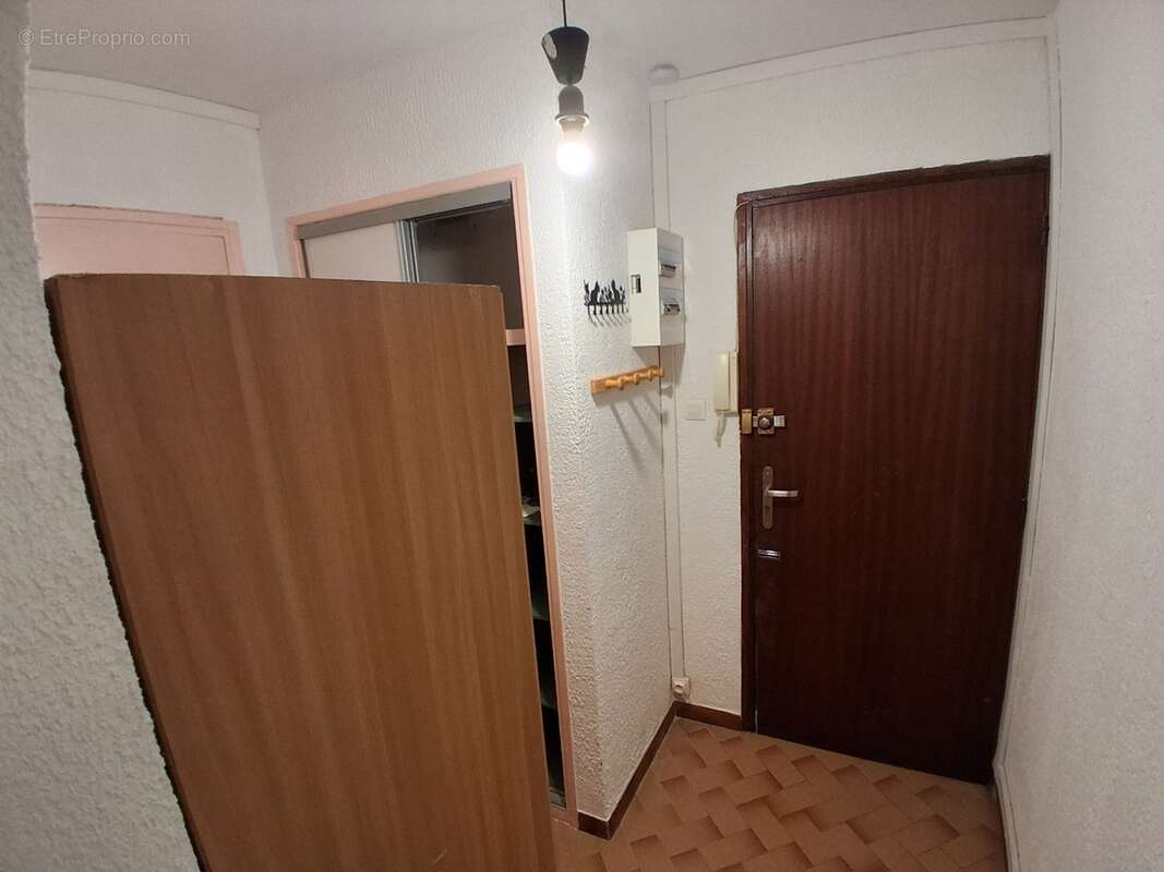 Appartement à SAINT-CYR-SUR-MER