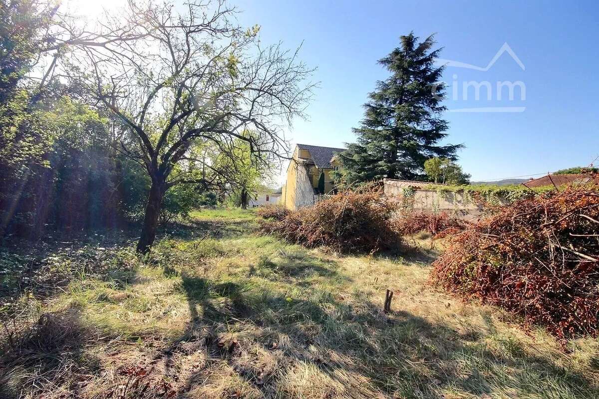 Terrain à LE TEIL