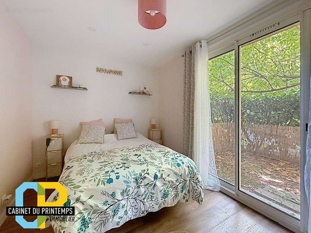 Les raisin - Appartement trois pièces en parfait état - photo 2
