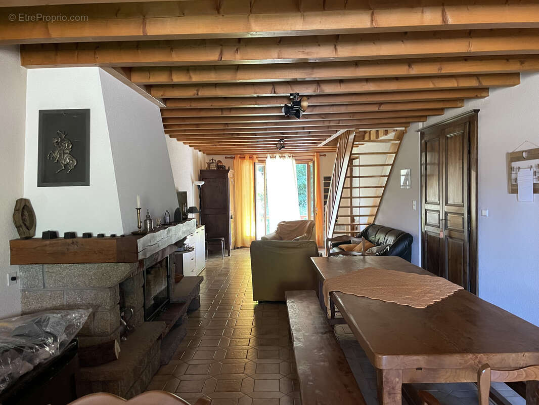 Maison à LES SALLES