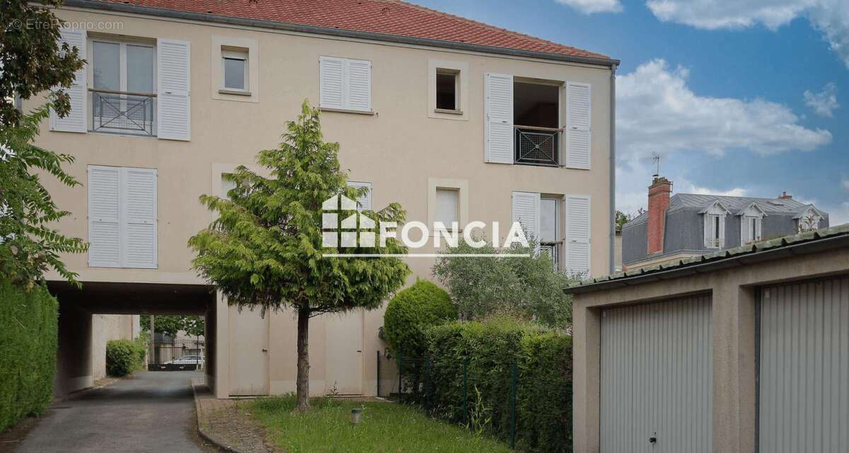Appartement à DAMMARIE-LES-LYS