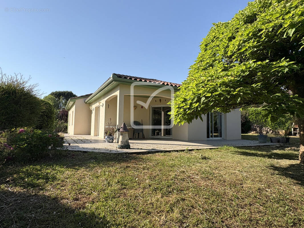 Maison à BRETENOUX