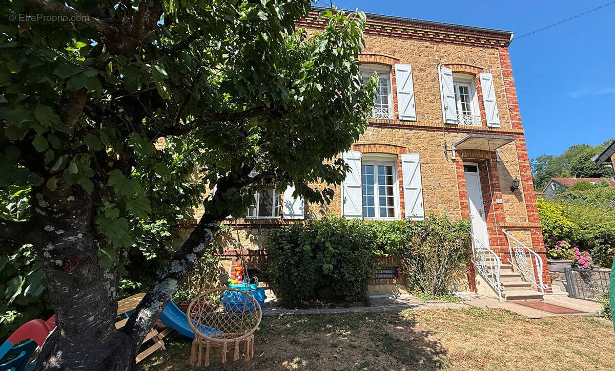 Maison à CHARLEVILLE-MEZIERES