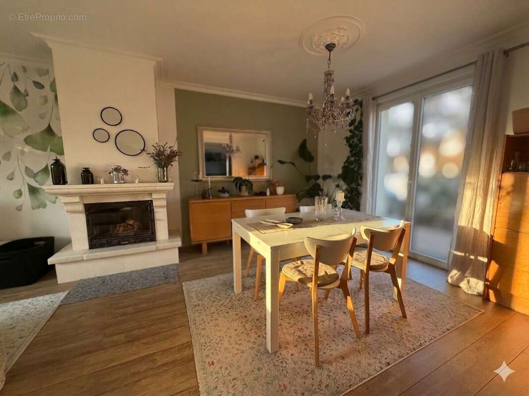 GeminiGeneratedImagen87qm9n87qm9n87q - Maison à MELESSE